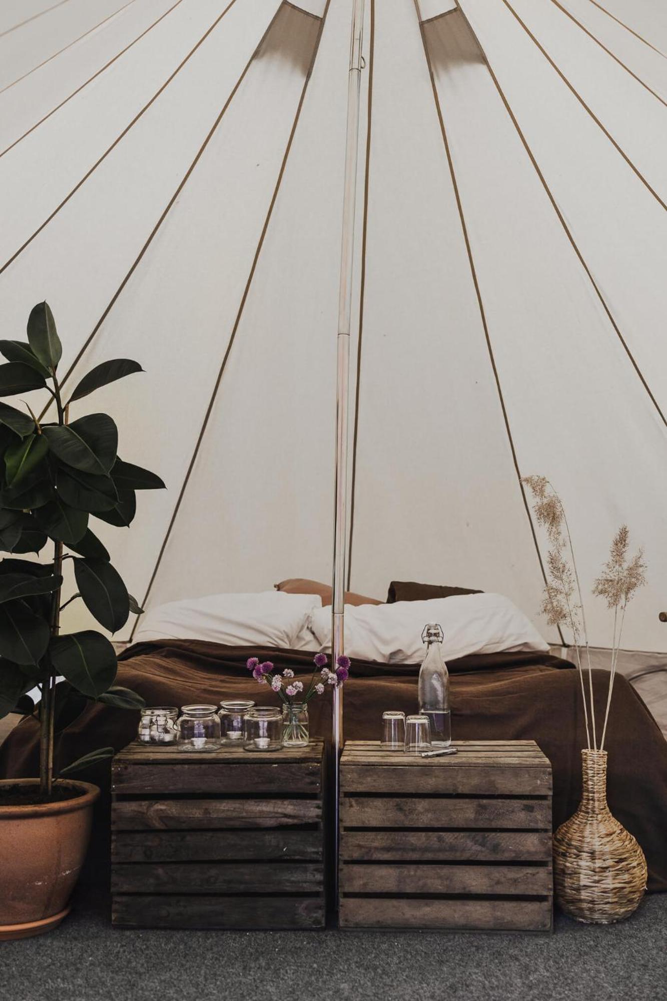 Lyxig glamping i naturreservat ink. frukost Grebbestad Eksteriør billede